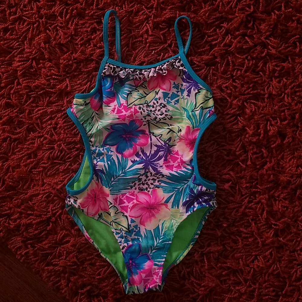 Bathing suit